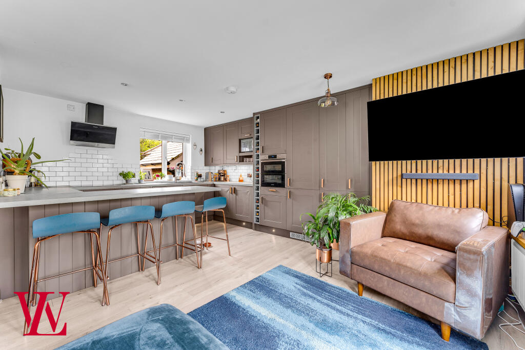 Kitchen / Living Room