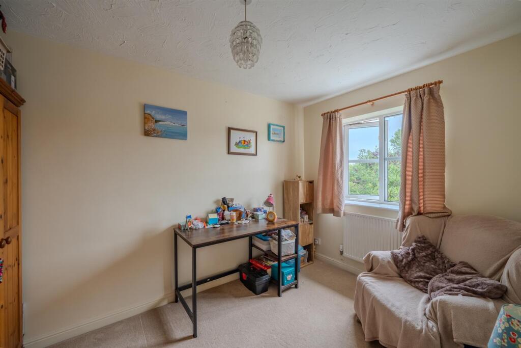 34 Birch Grove-9.jpg