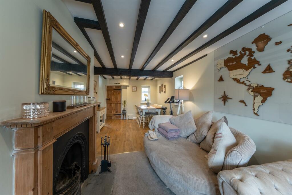 1 Woodbine Cottages-009.jpg