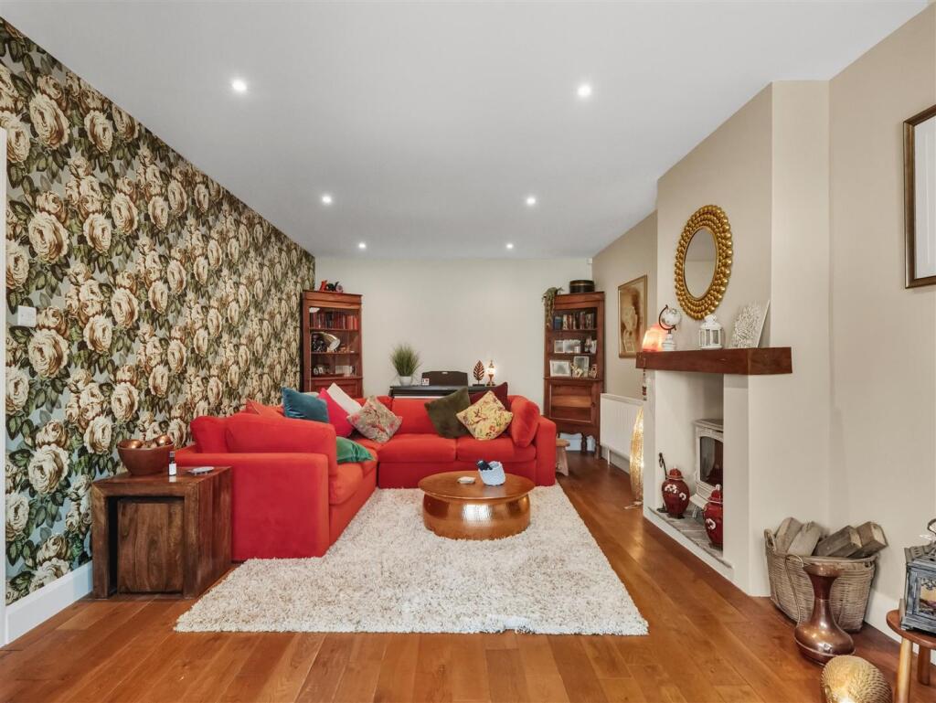 Separate Lounge