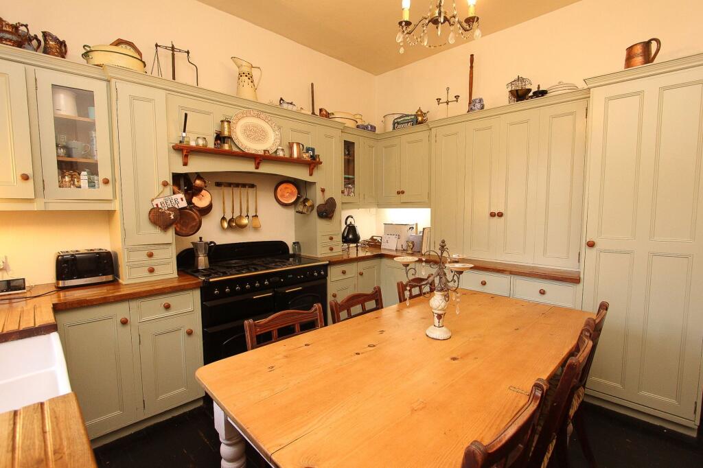'Dining' Kitchen