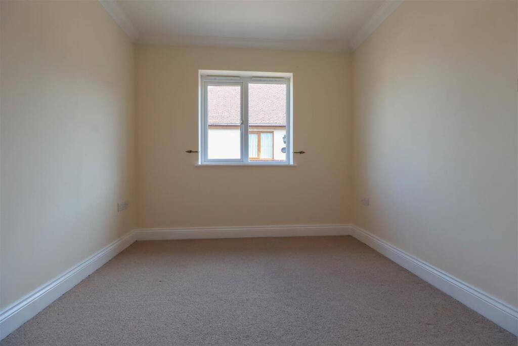 4 LITTLE OAK MEWS 2025-9.jpg