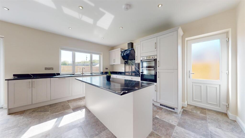 Stoney Acres 2 Kitchen.jpg