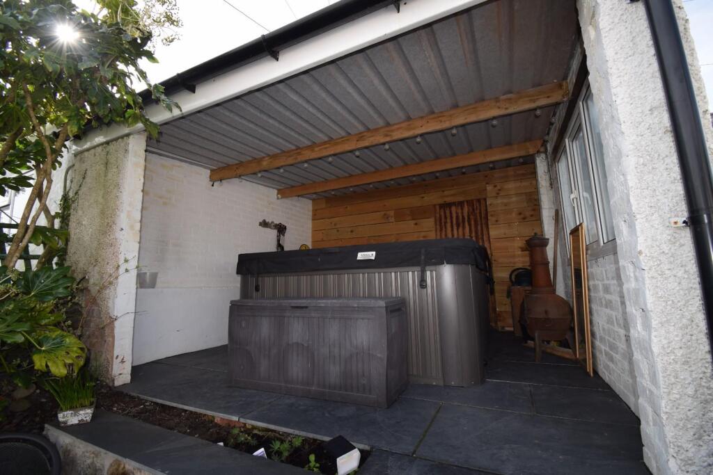 Covered Seating Area.JPG