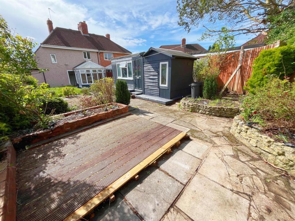 Rear view of property and garden.jpg