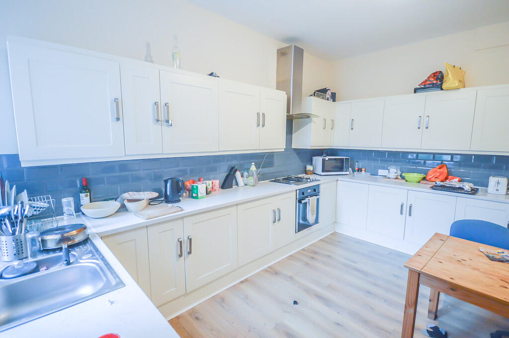 Communal Kitchen 