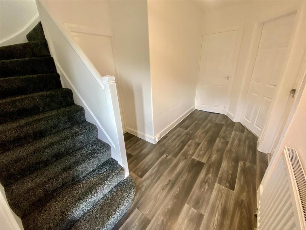 Bramleys Estate Agents - Knowl Road - Mirfield (36