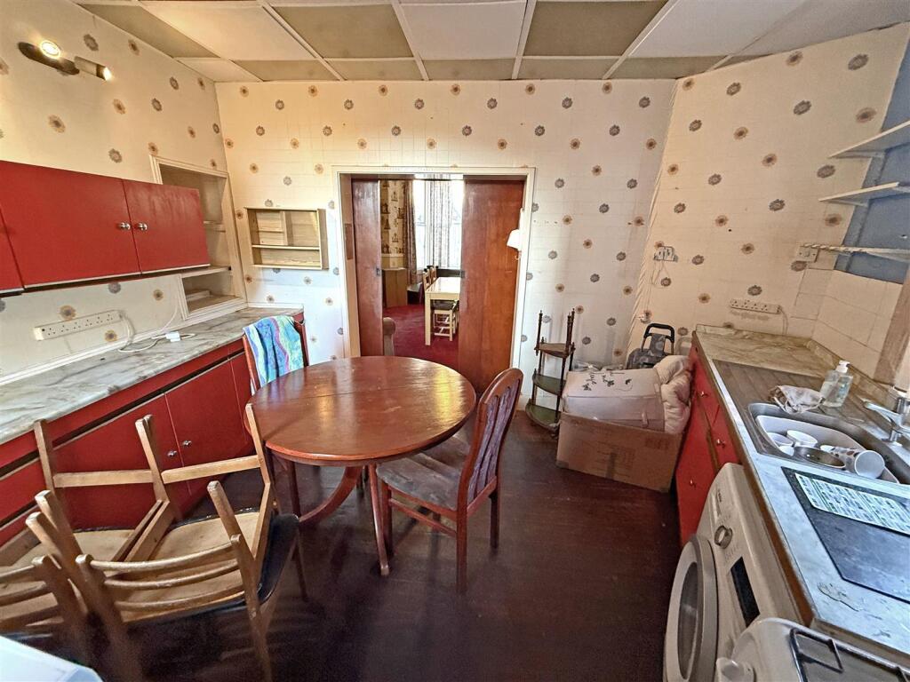 Grsovenor Kitchen 2.jpg