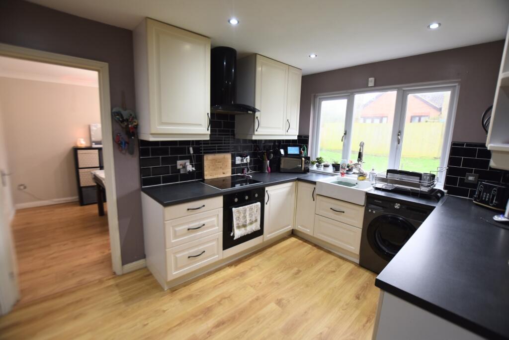 72 Pimpernel kitchen 3