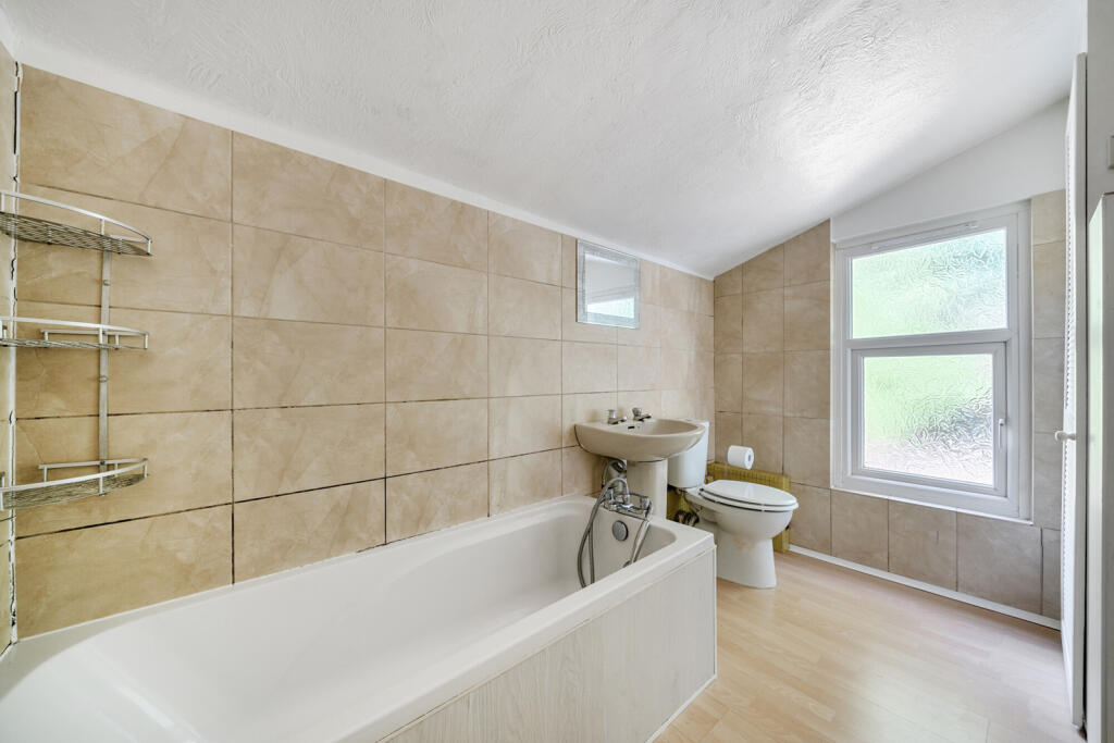 1314881-1-685bc82...