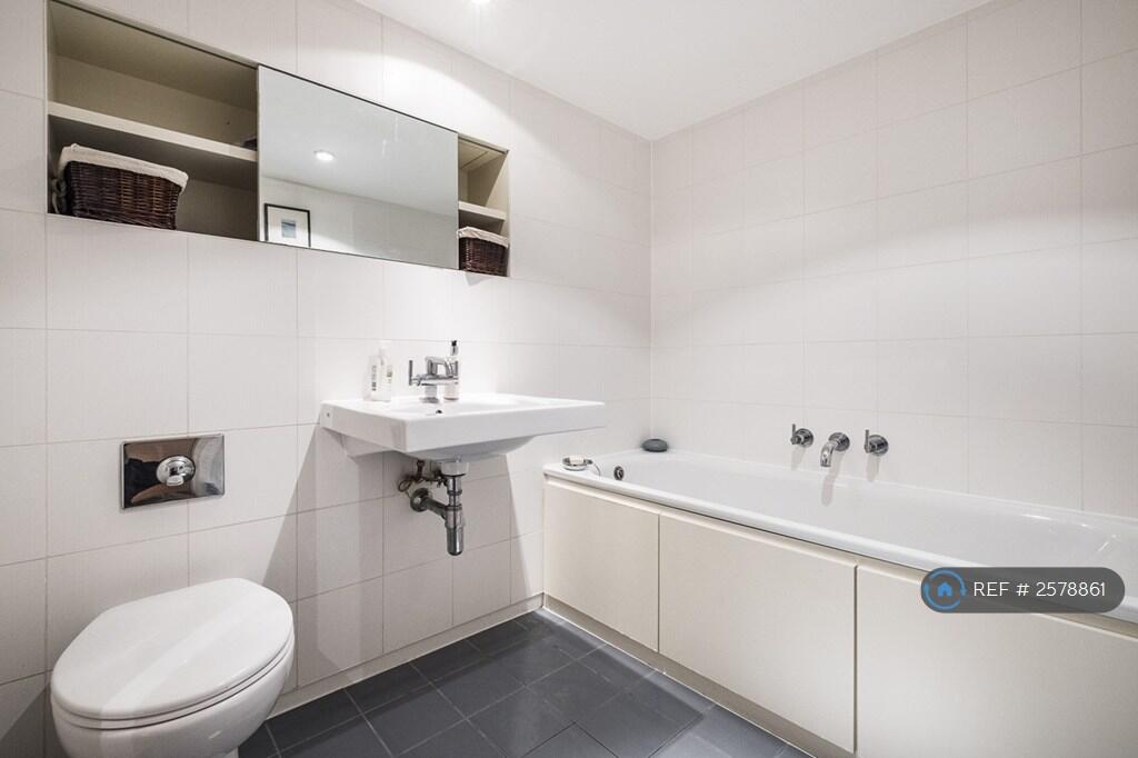 Shower / Bathroom