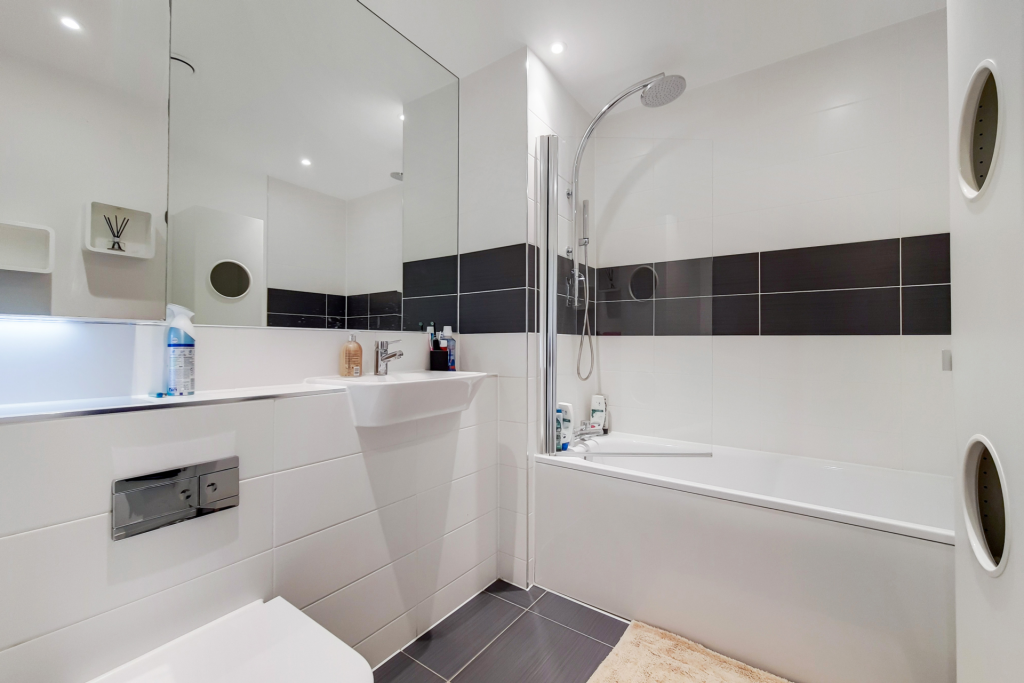 BATHROOM ONE
