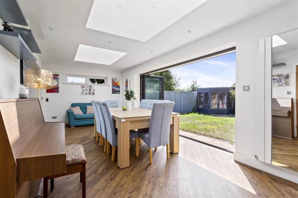 Ashcombe Lodge-008.JPG