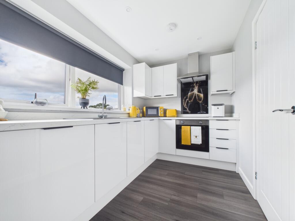 CAM02195G0-PR0089-STILL012