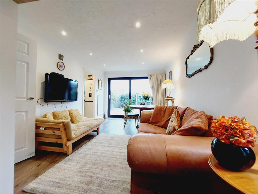 Living/Dining Room