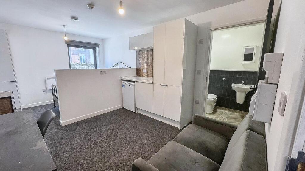 feKwKd3fREyCGCsTDWAVlg