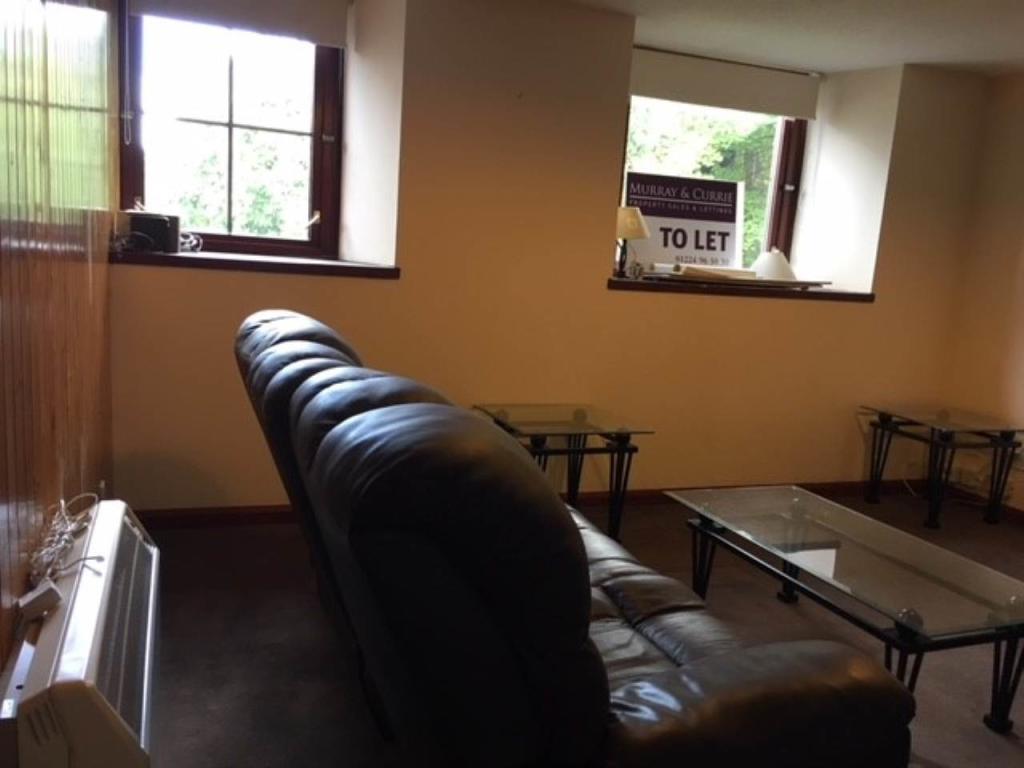 Livingroom1