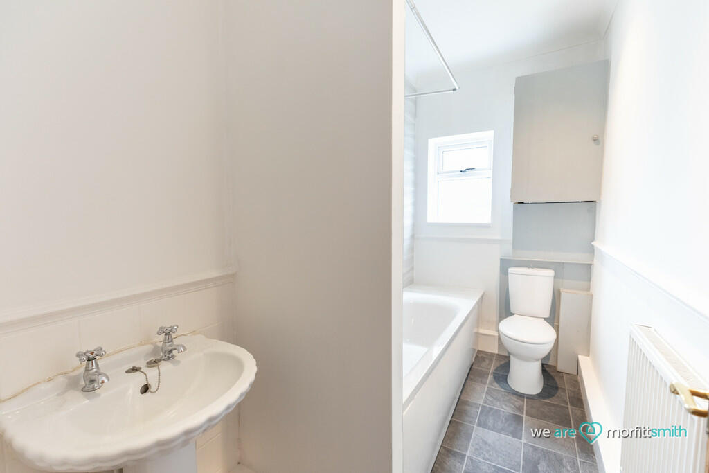 Full Bathroom