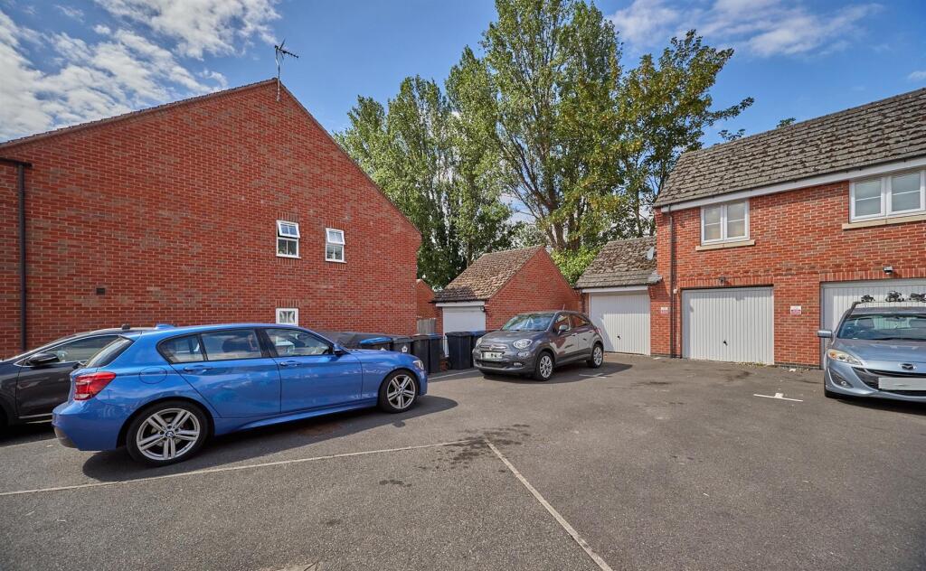 16 Beechrome Drive ES 16.jpg