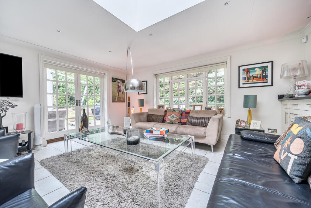 1354201-6-68caef2...