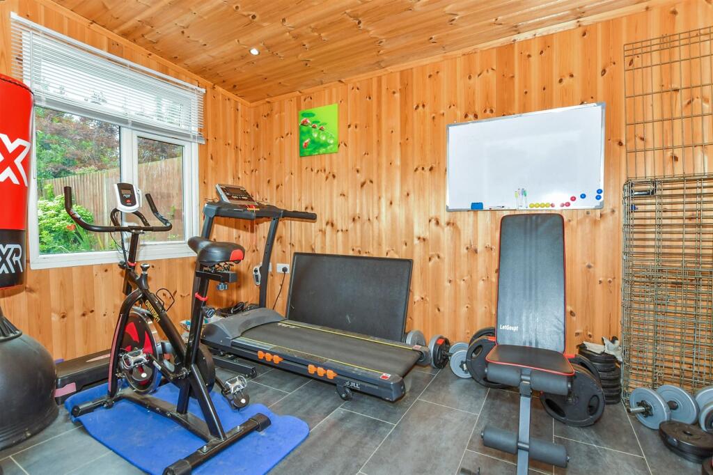 Workshop/Outbuildings