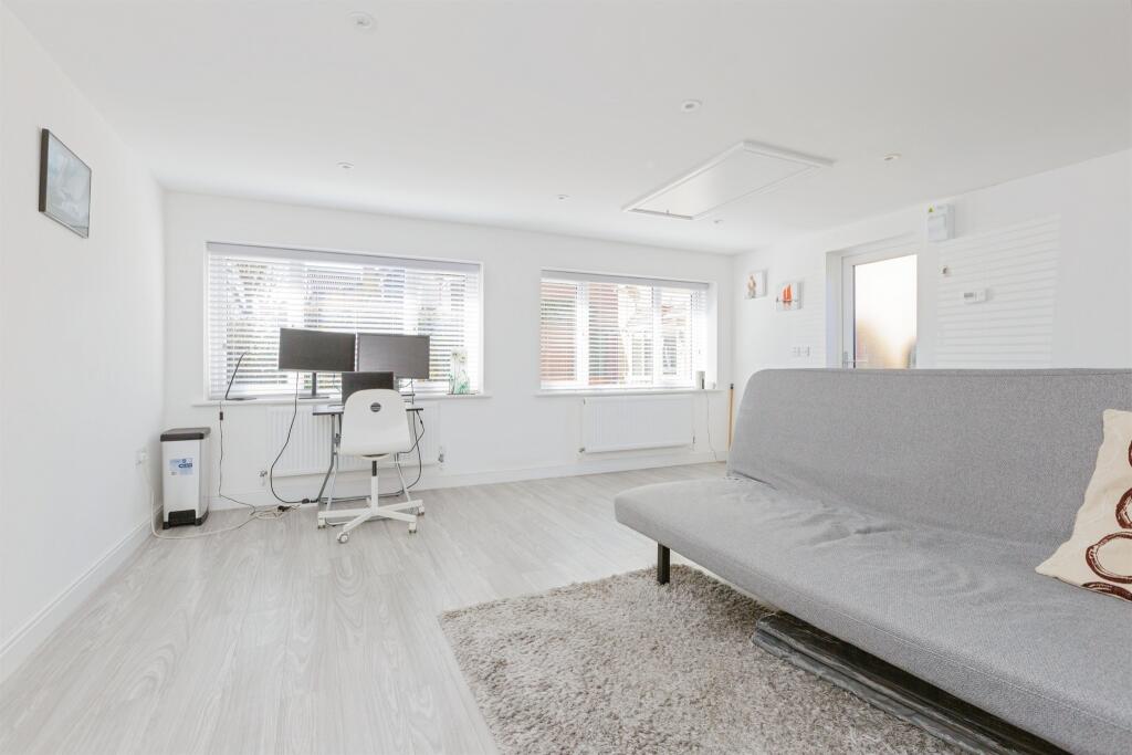 Studio/Playroom