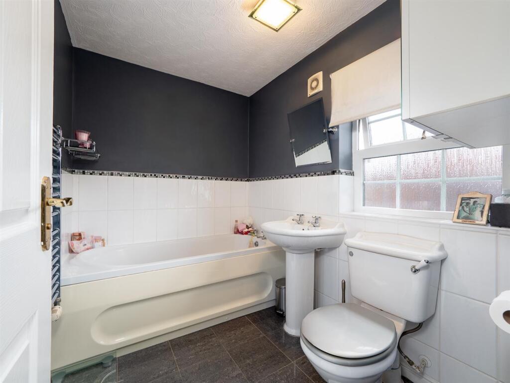 22 St Peters Way-38.jpg