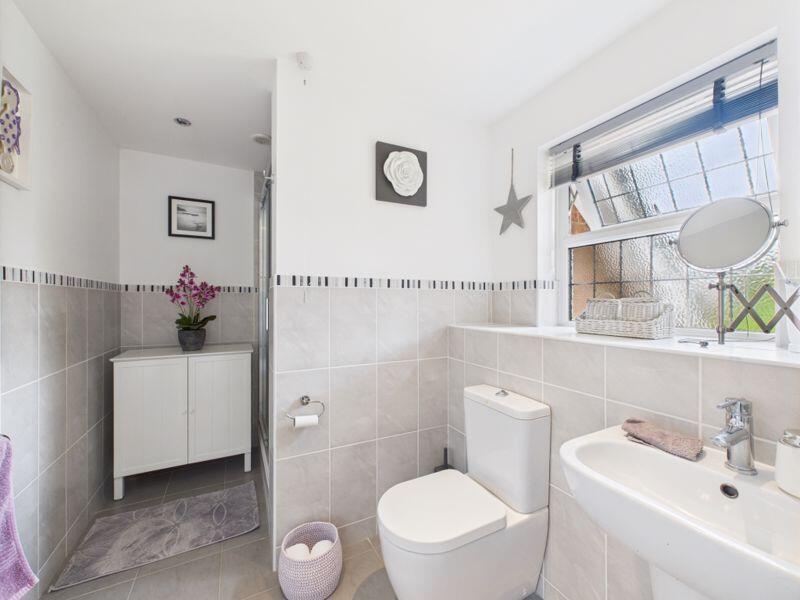 En-suite to Master Bedroom 