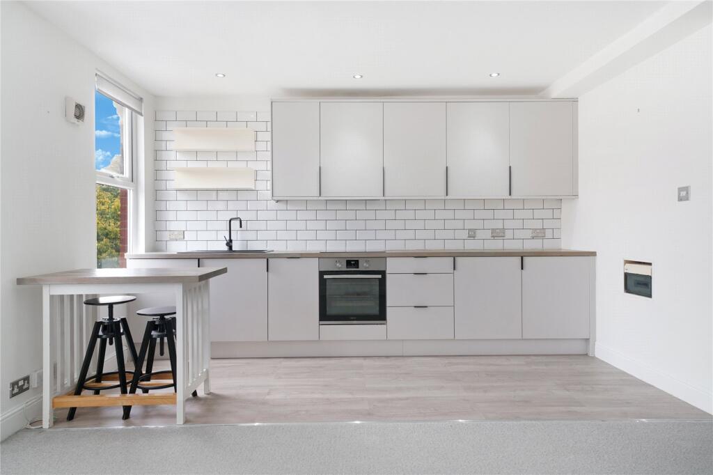 Kitchen/Reception