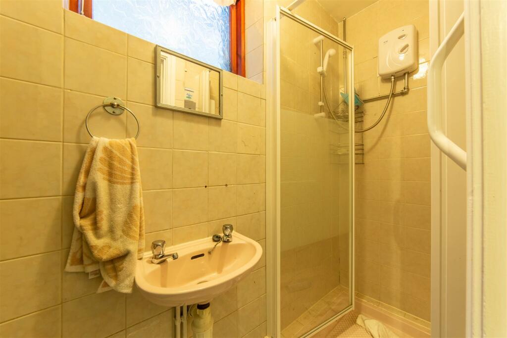 53 Sunnybank Rd-19.jpg