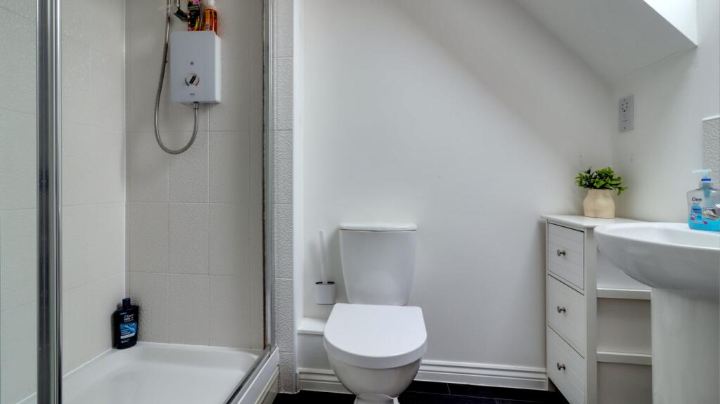 11. Ensuite