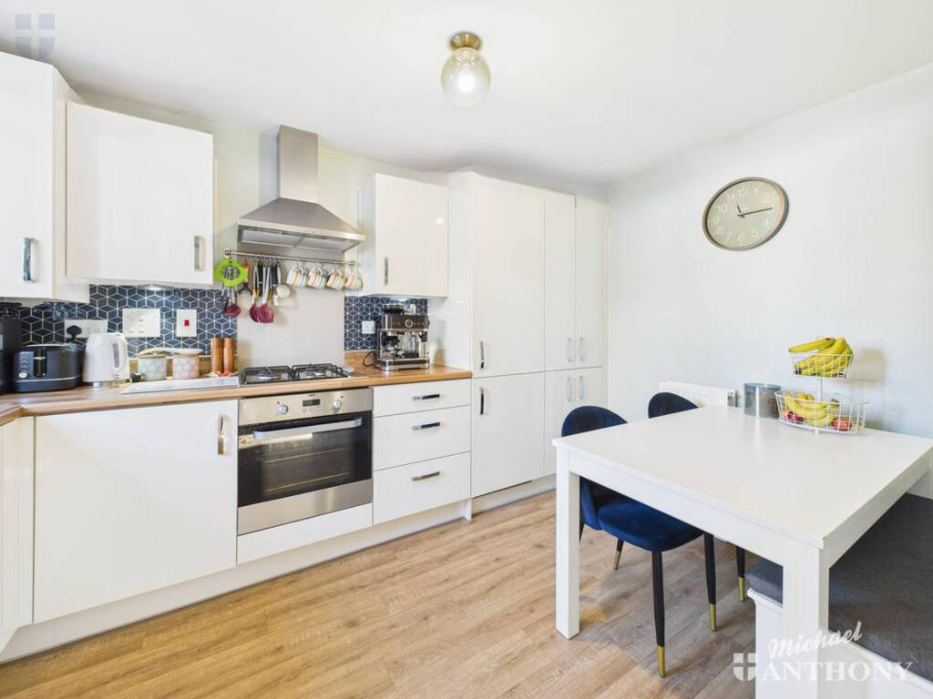 CAM03852G0-PR0499-STILL001-thumbnail-h750-70