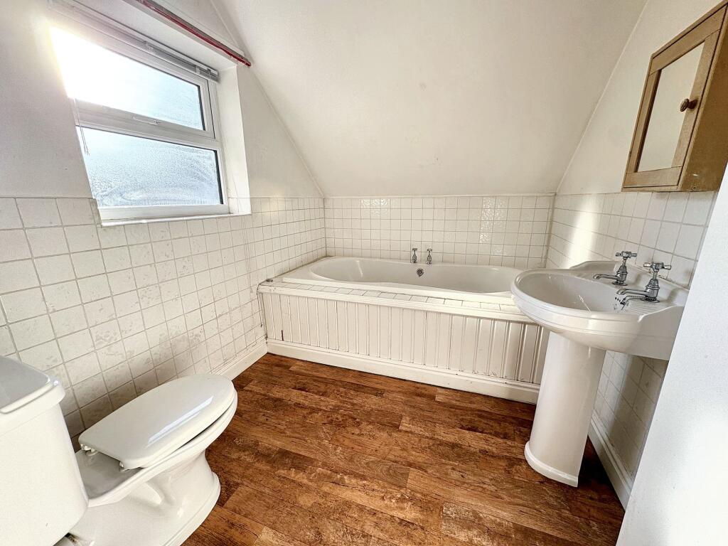 Main Bathroom