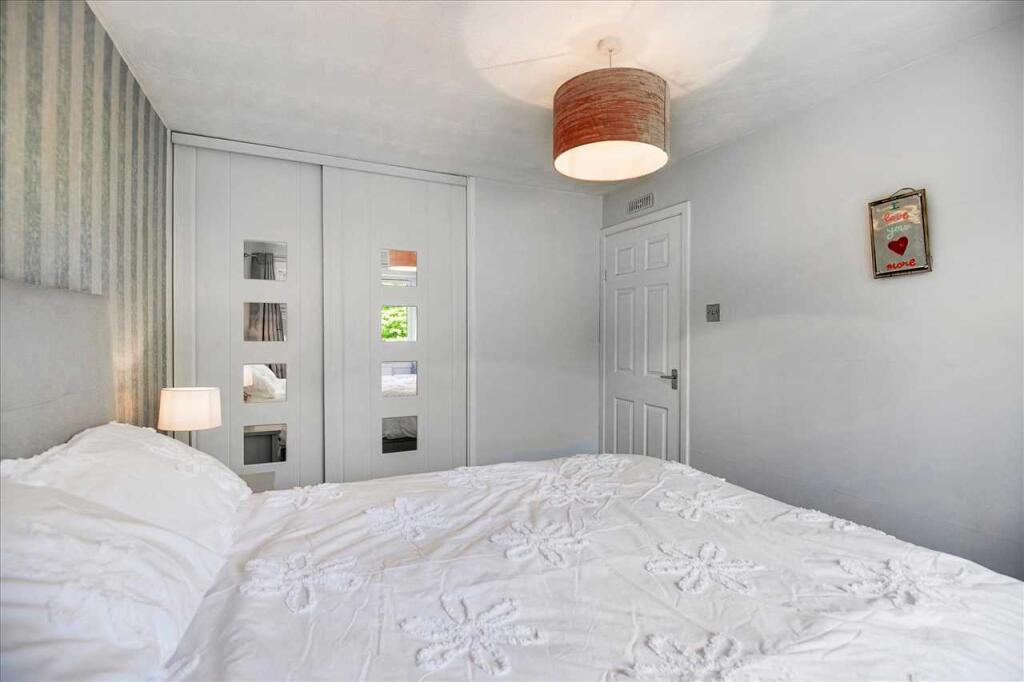 Bedroom One (2)