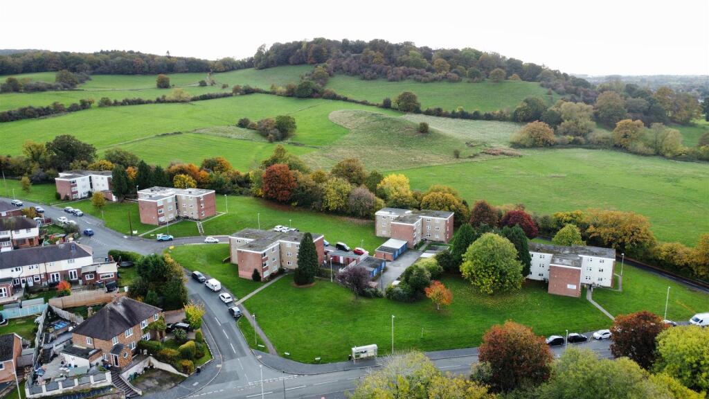 dji_fly_20251022_121342_450_1761131675594_photo_op