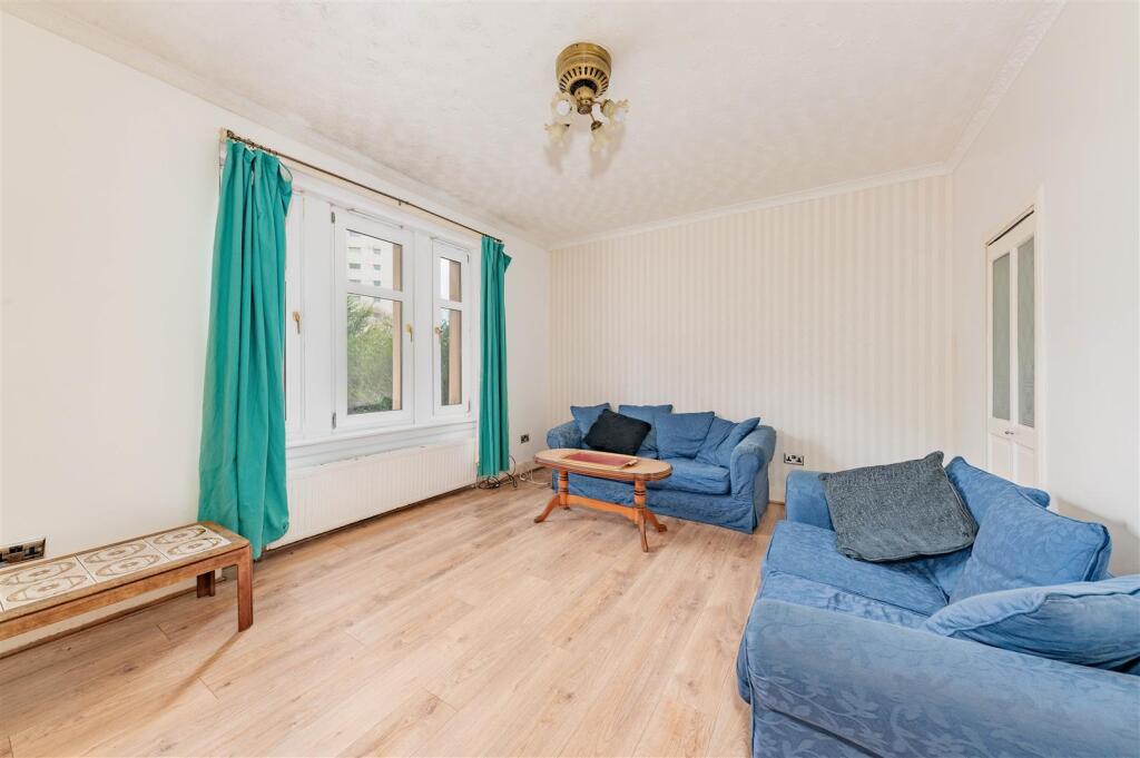 2A Mitchell Street Dundee-10.JPG