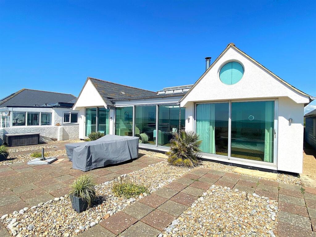 248 Coast Rd - Rear2.jpg