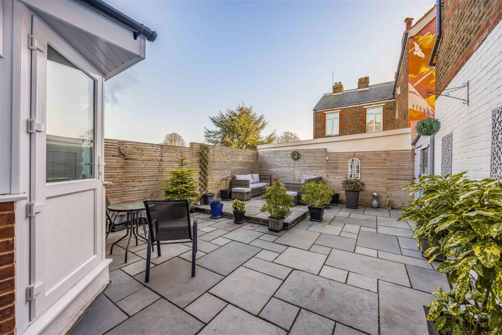 31 Festing Grove, Southsea-Small-PorticoMarketing-