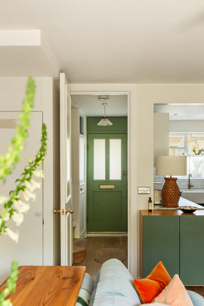 281996 - 25_4_TMH_N1 7AP5201-Edit.jpg