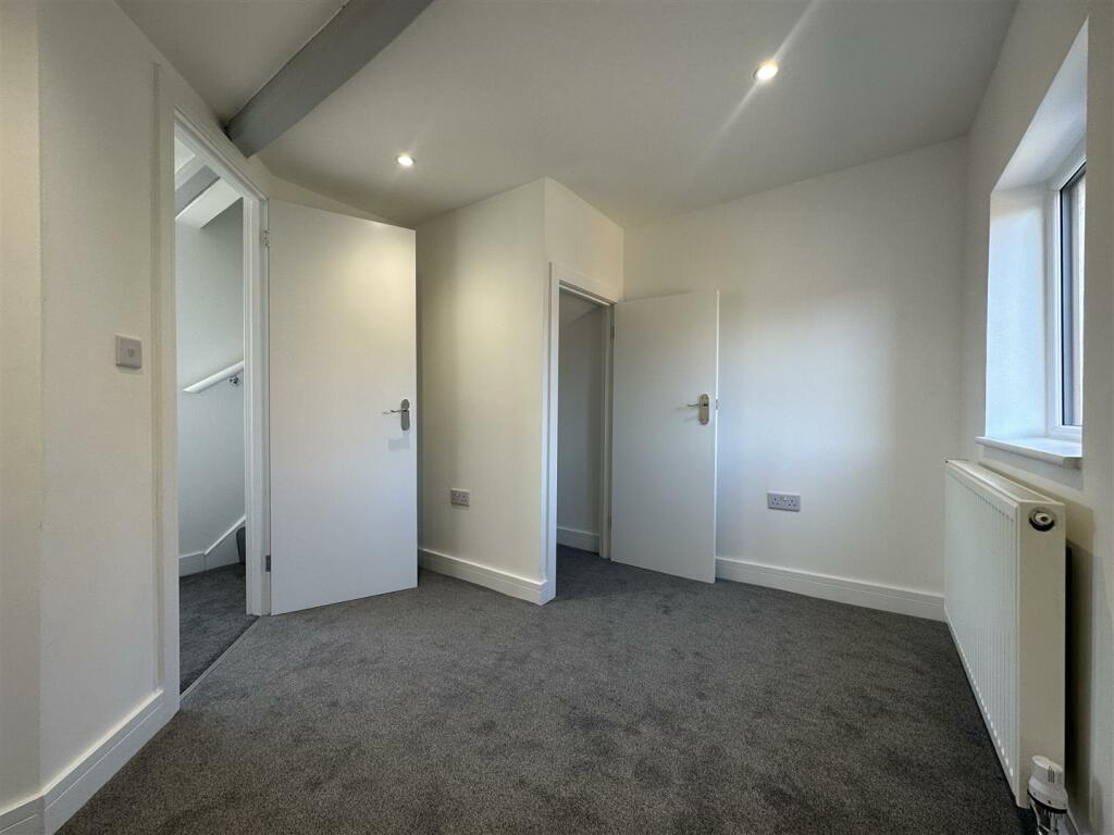 Bedroom 2.jpeg