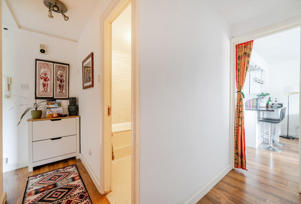 1370677-14-68f638...