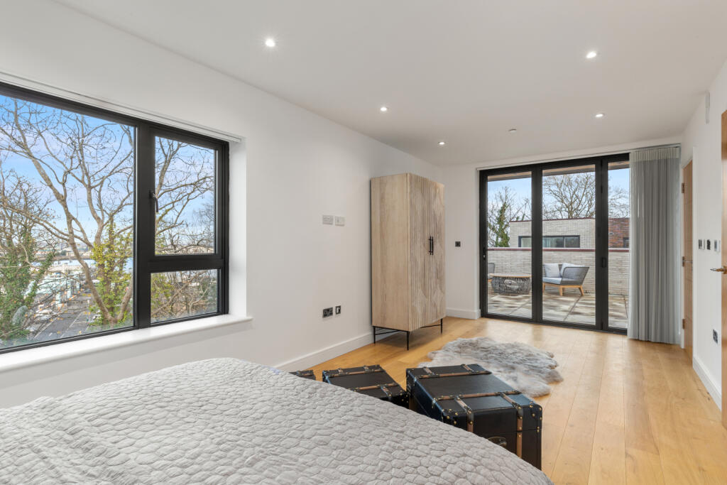 Paget Place, Penarth, Penarth, CF64