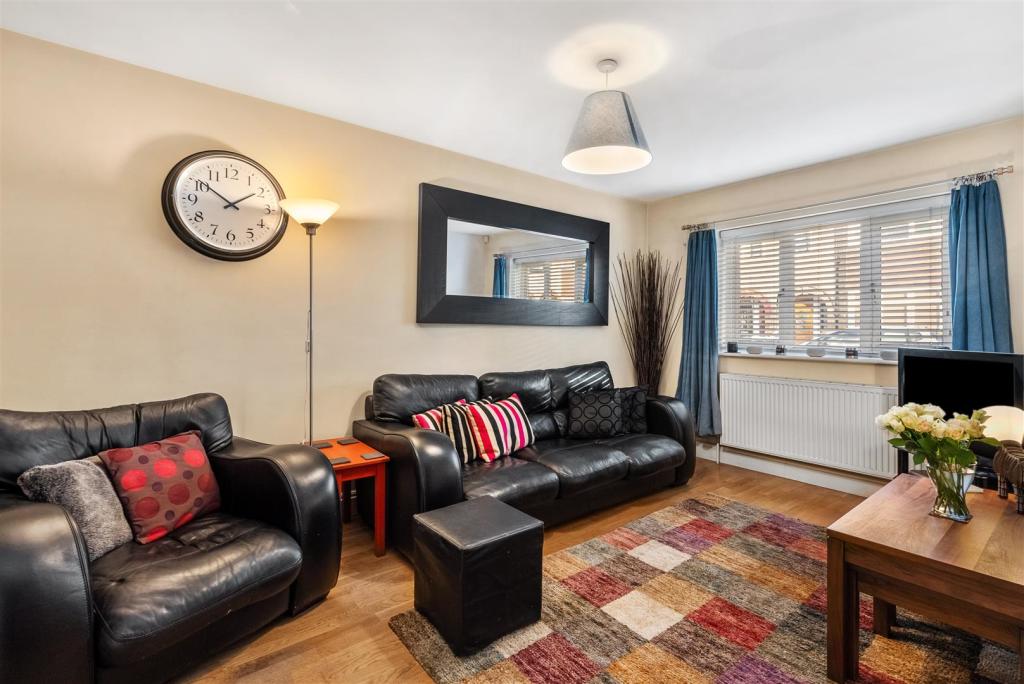 Separate Reception Room