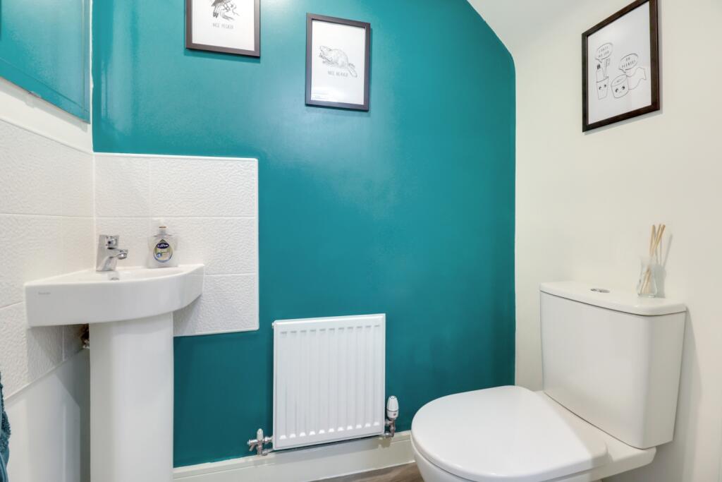Cloakroom-WC-1