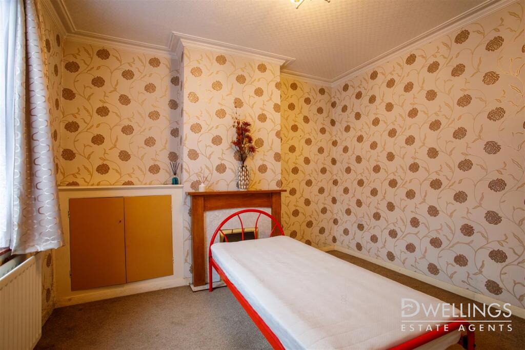 DWELEST- 43 Blackpool Street, DE14 3AW - 002.jpg