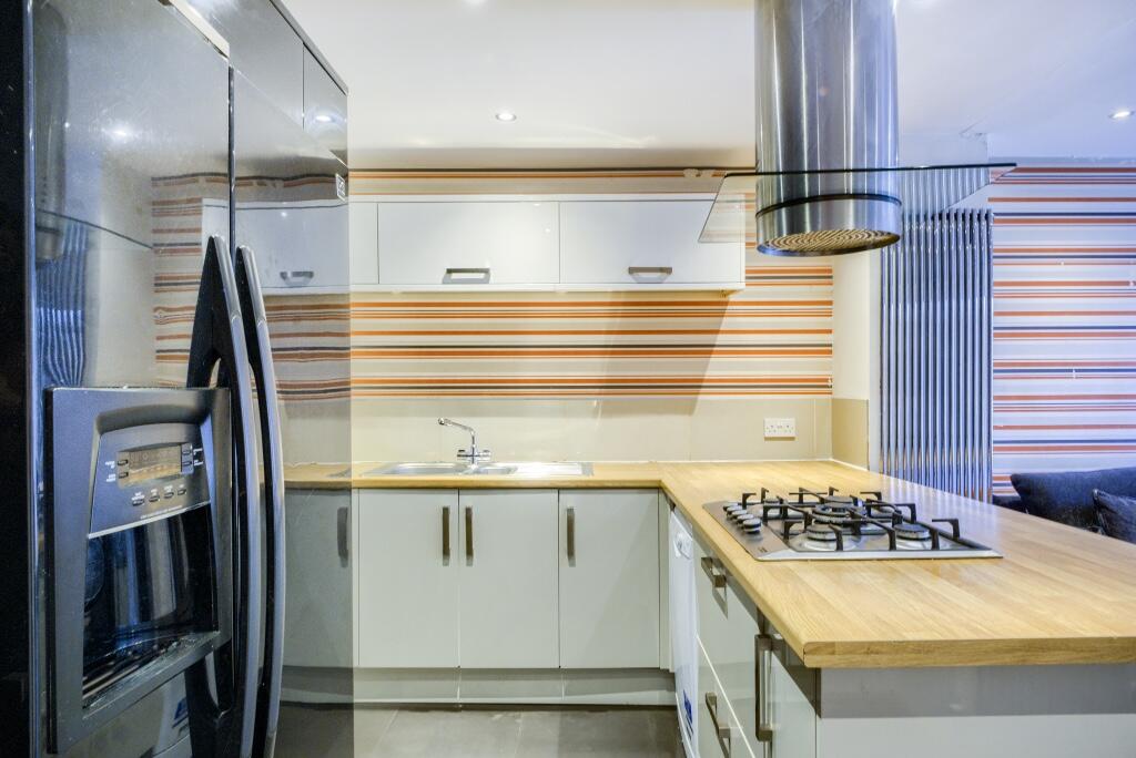 Kitchen/ Living Room
