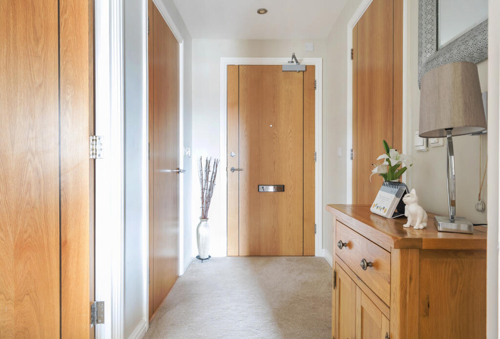 1331803-22-68932e...