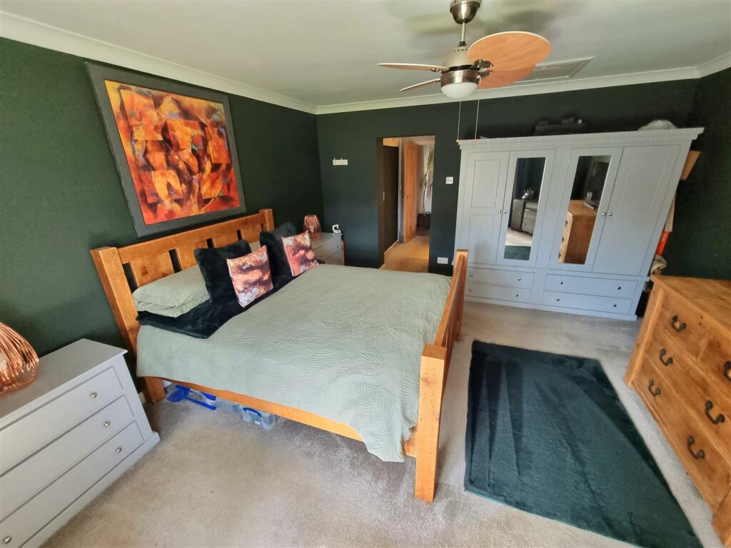 Bed 1.1.jpg