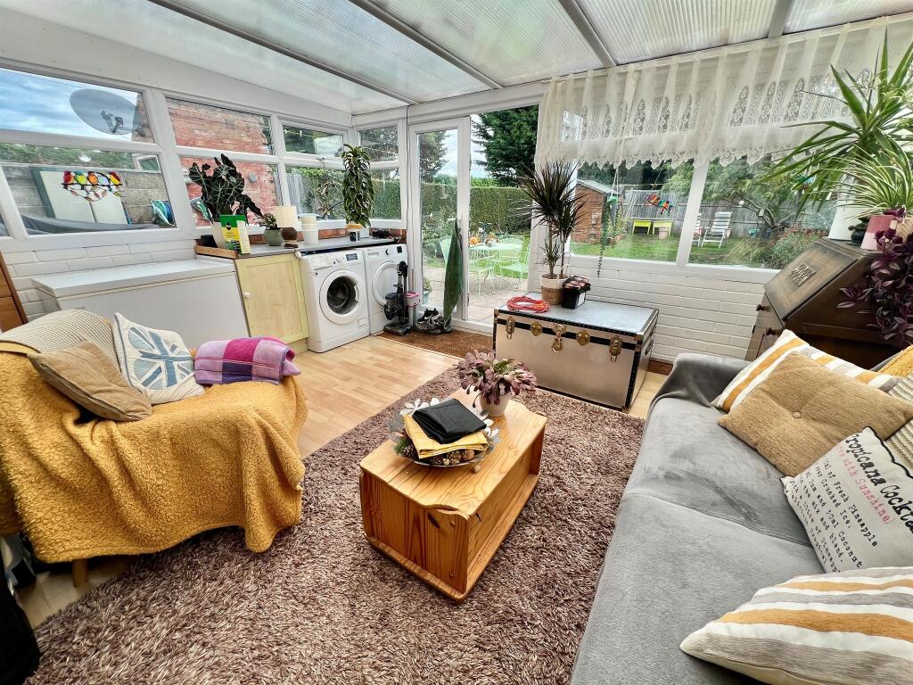 Conservatory/Utility Room