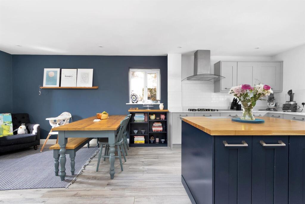 Secret Cottage, Brownsover (10).jpg